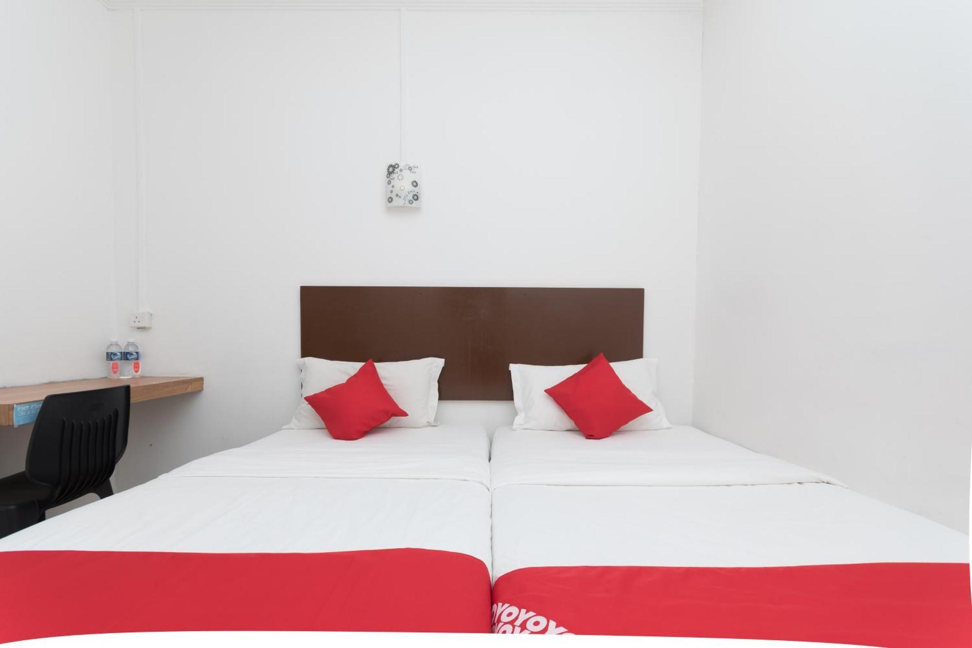 Hotel Super Oyo 218 Storytel Kota Kinabalu Esterno foto