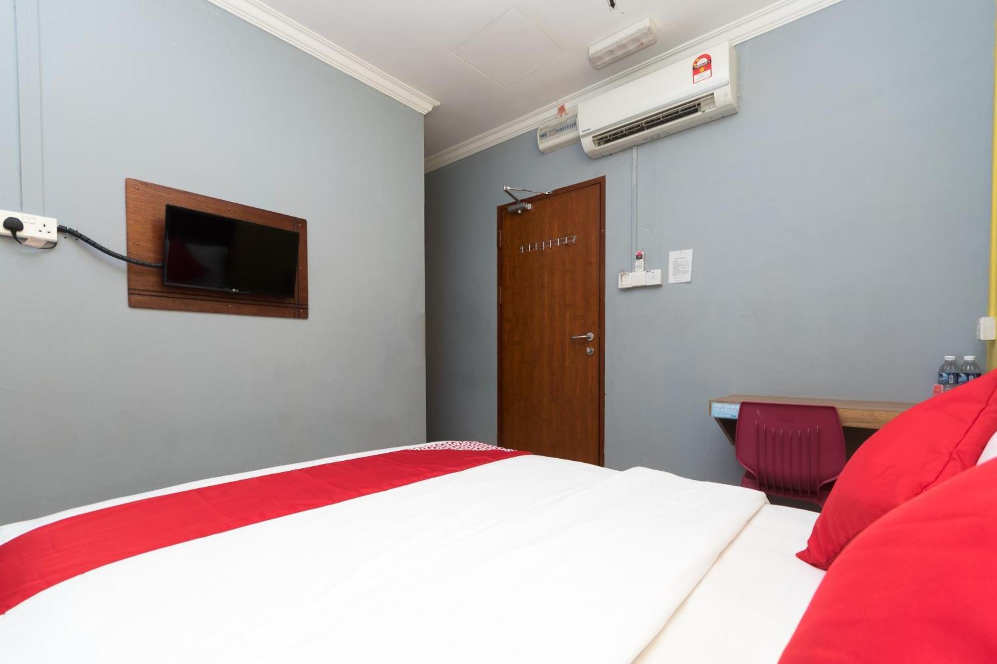 Hotel Super Oyo 218 Storytel Kota Kinabalu Esterno foto