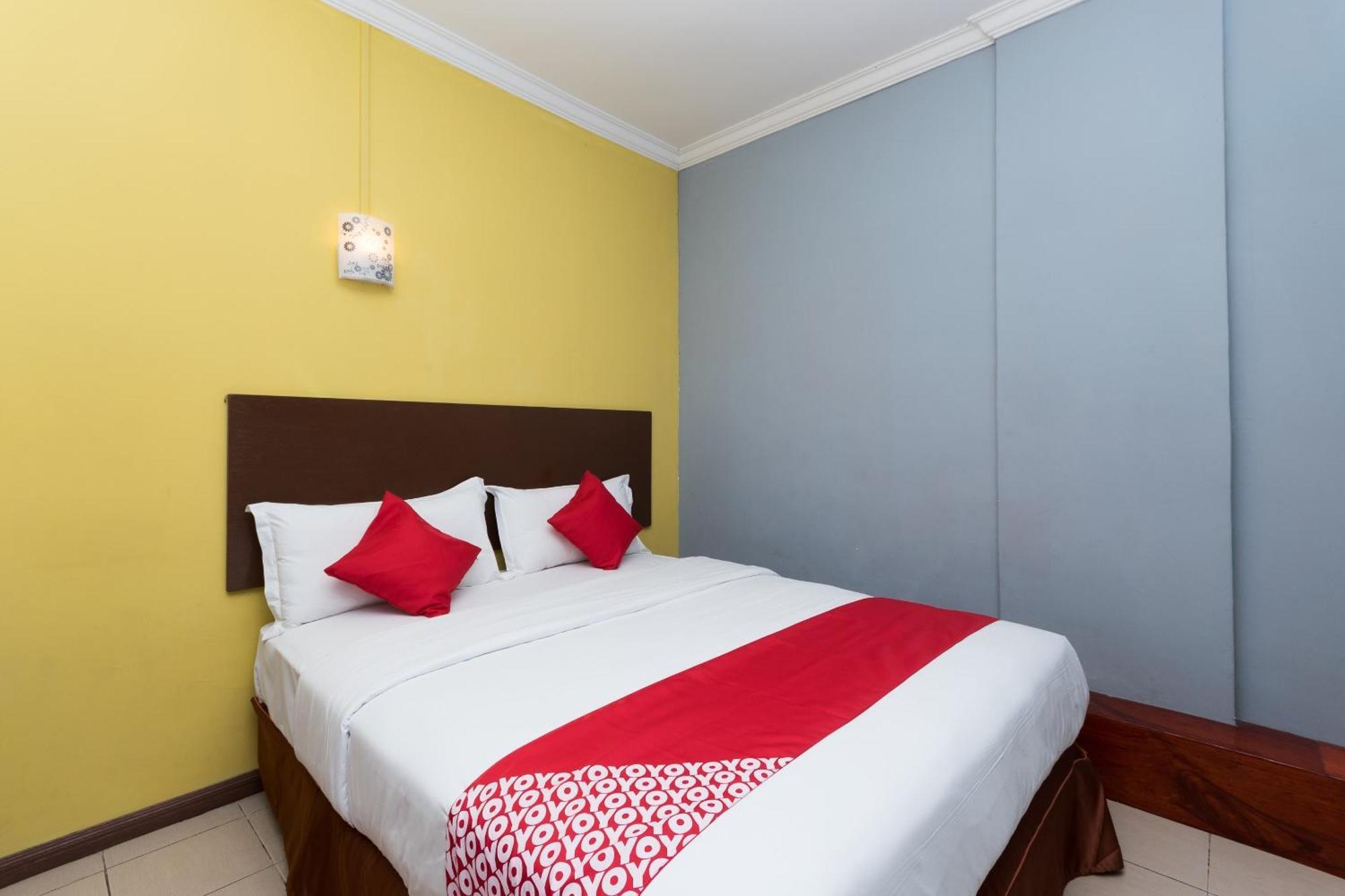 Hotel Super Oyo 218 Storytel Kota Kinabalu Esterno foto
